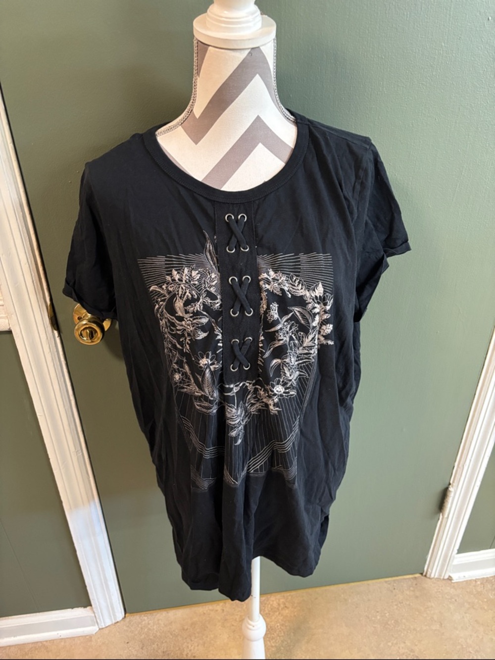 torrid Black Lace-Up Floral Graphic Tee